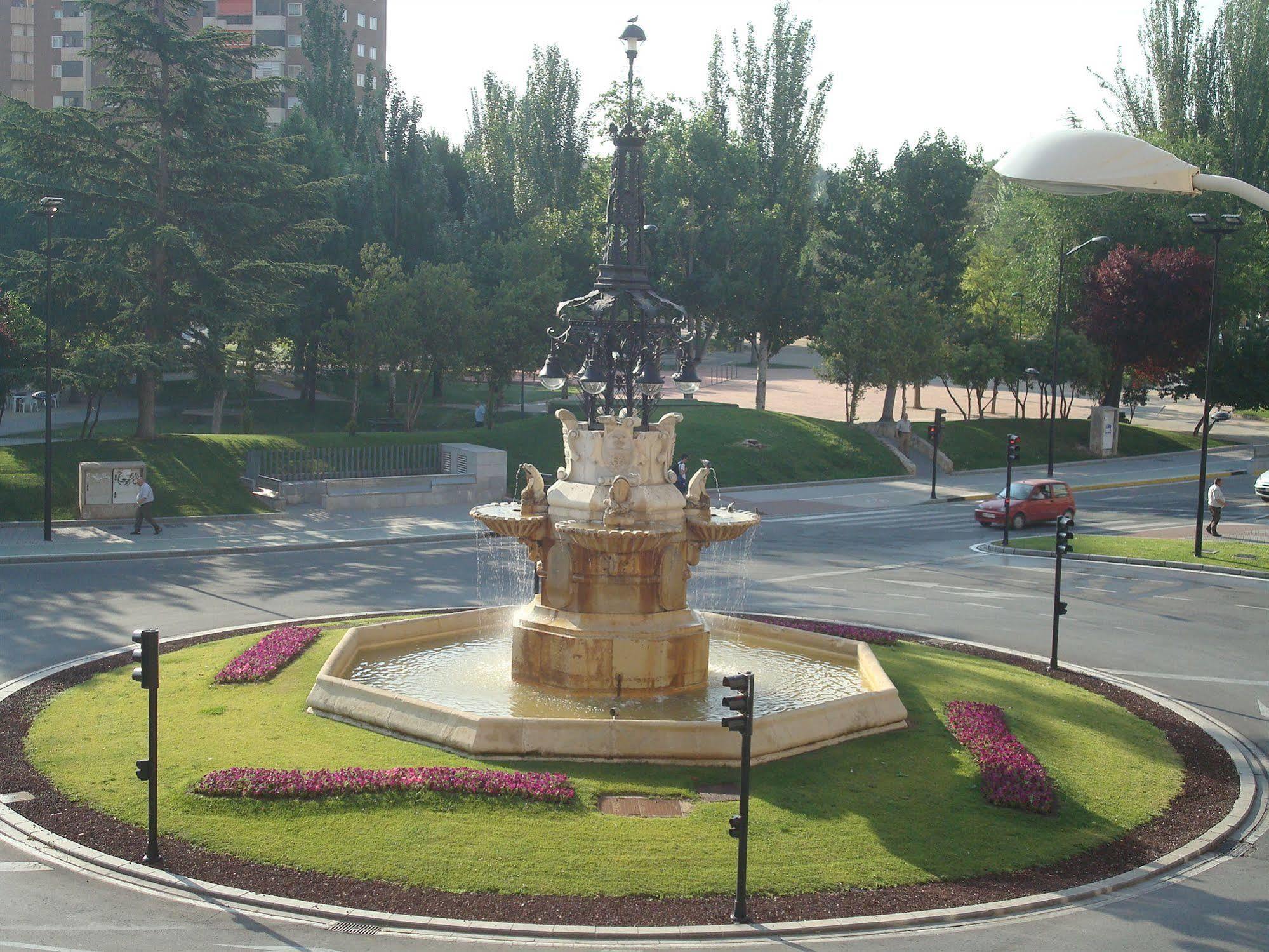 Hotel Castilla Albacete Exterior photo